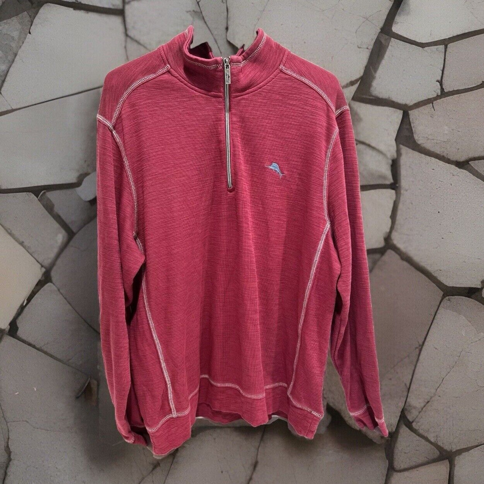 Tommy Bahama Sweater Size Large Burgundy With Blue Logo 1/4 Zipper